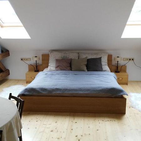 Stylove Podkrovni Apartmany Ostrava Kültér fotó